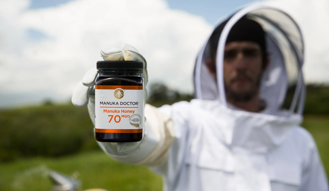 Manuka méz: Amit tudnia kell a valódi és hamis manuka mézről